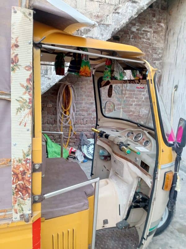 School Van Rikshaw 4