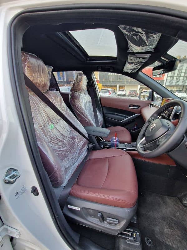 Toyota Corolla Cross HEV X 2025 10