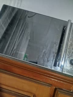 Microwiave oven  percent working