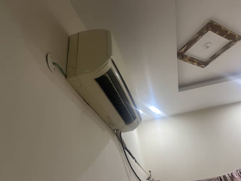 Mitsubishi 1 Ton AC 0