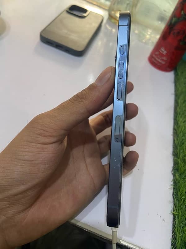 iphone 13pro 4