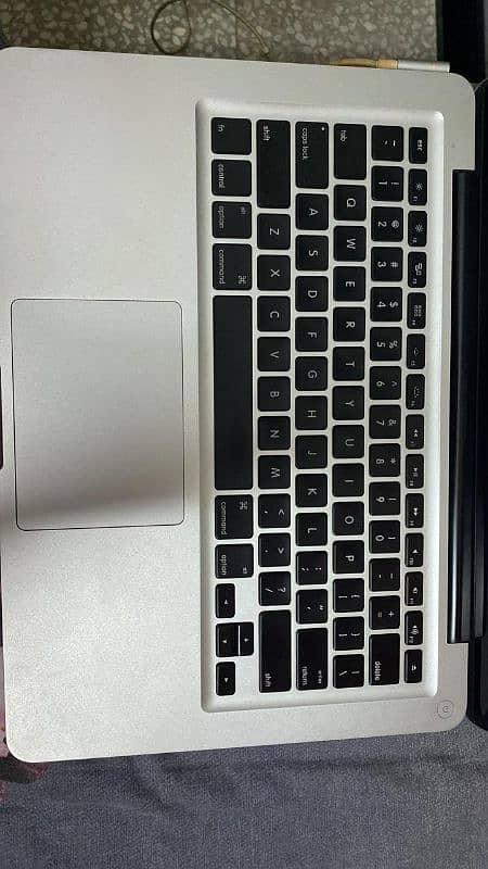 Sallam I can sale my MacBook pro 12 for sale 3