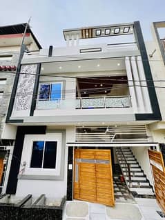 House Available For Sale 80 Square Yards Double Storey