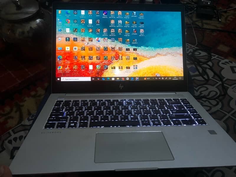 HP laptop EliteBook 0