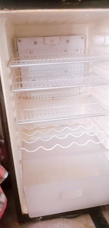 Refrigerator for Sale. 7