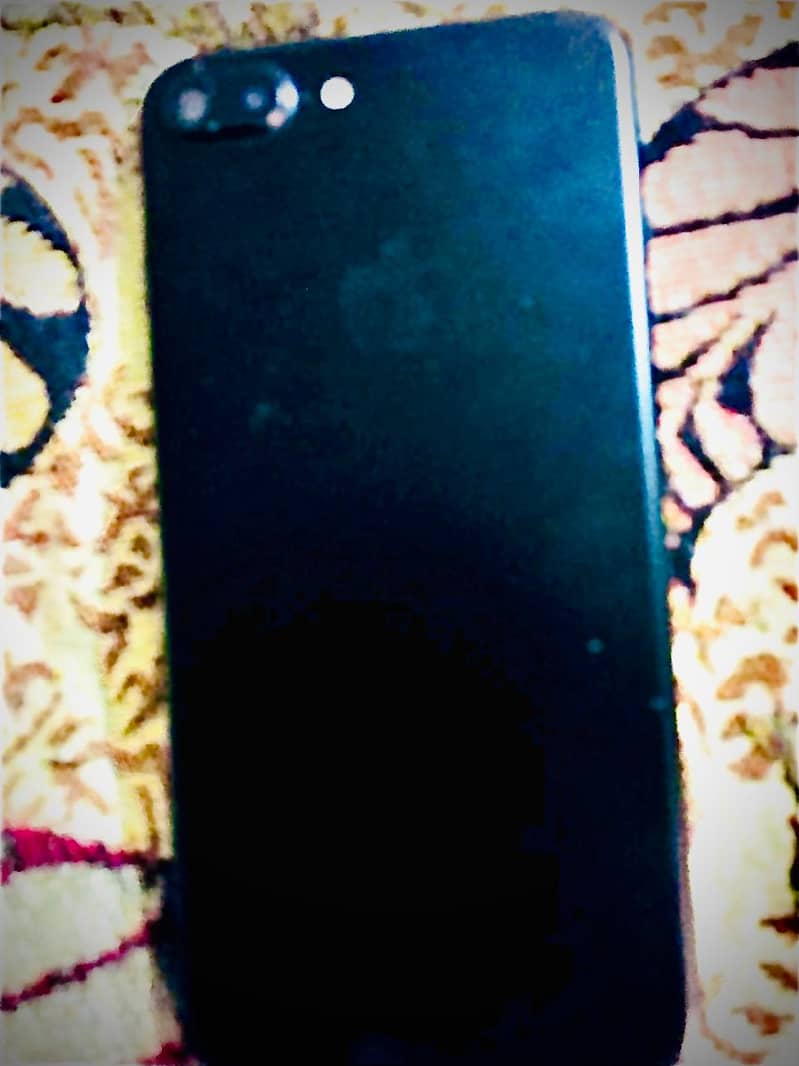 Apple iPhone 7 Plus 2