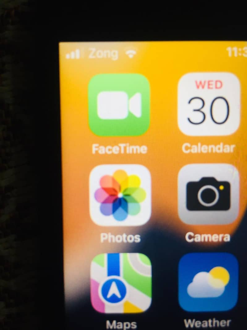 Apple iPhone 7 Plus 3