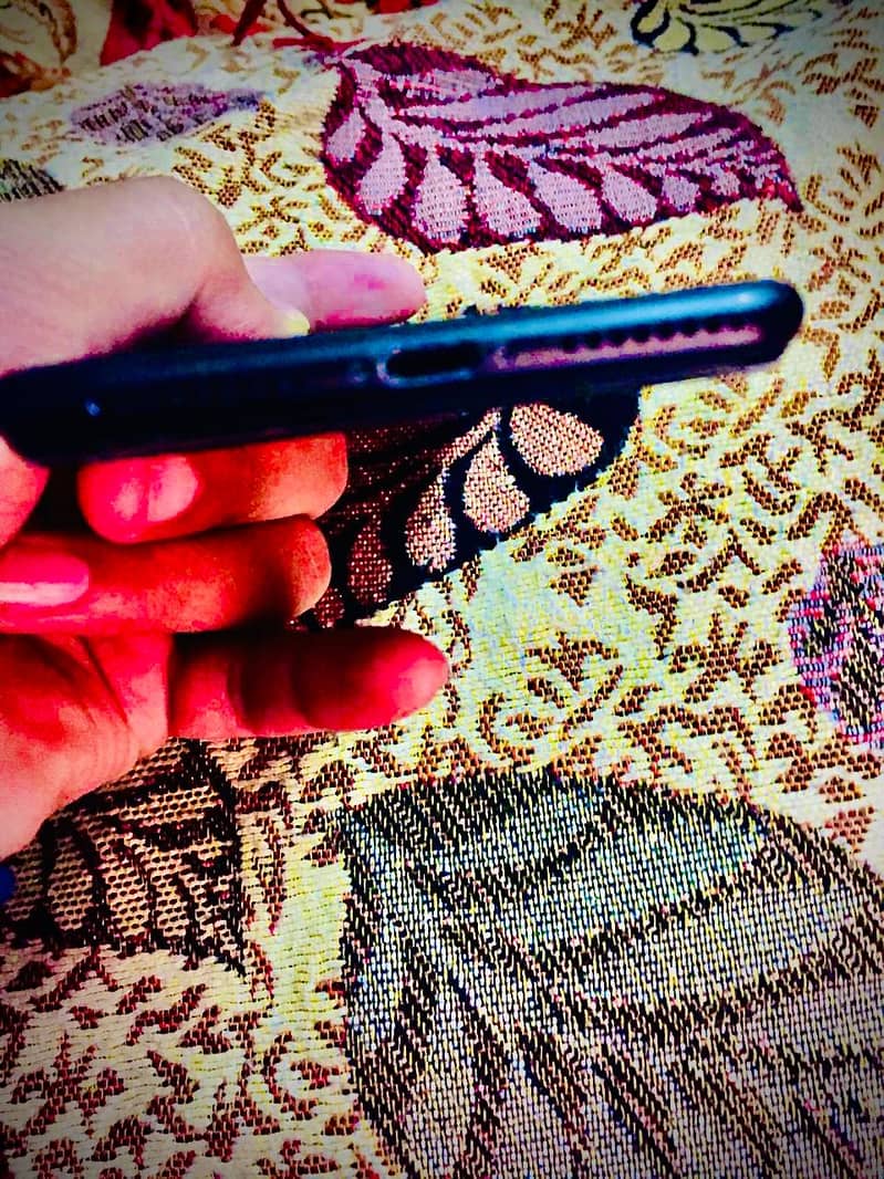 Apple iPhone 7 Plus 5