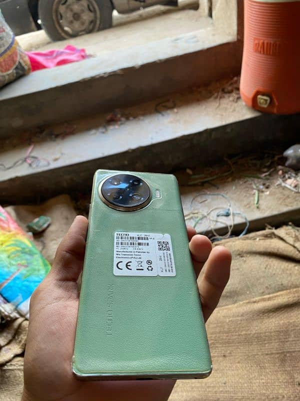 Tecno Spark 20 Pro plus 0