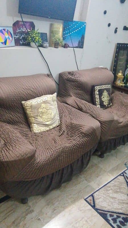 Brown coloured ragzine sofas 5 seater with sofa covers 3