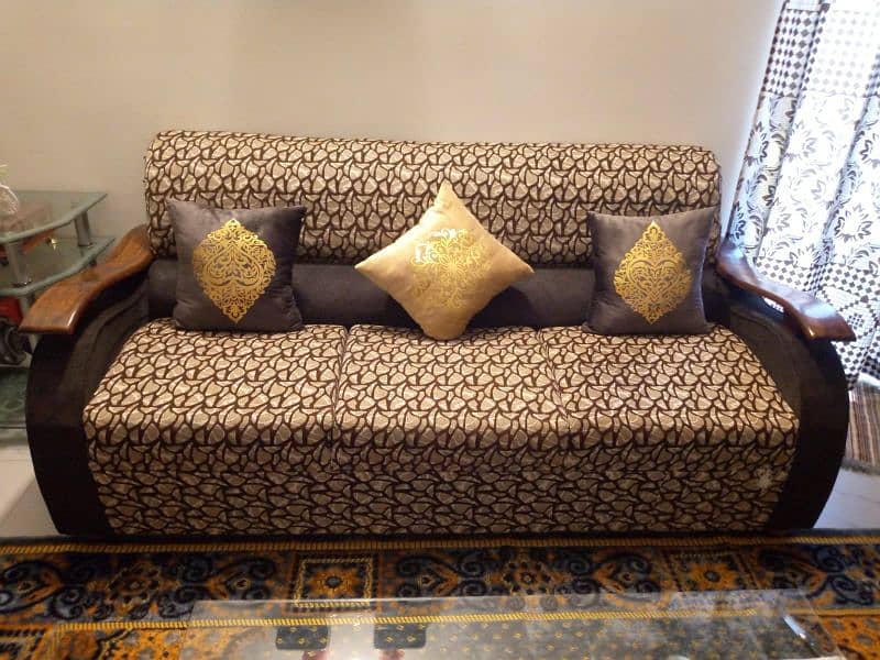 new condition  full dringroom set 0