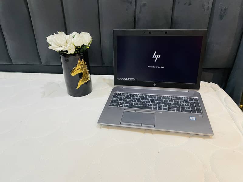 Hp Zbook Workstation Core i7 HexaCore 8th Gen 4GB Card SSD 512GB/16GB 2