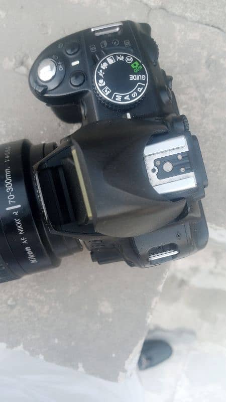 Nikon d3100 with 70/300 lense all ok camera cash on deliver avalialbe 4
