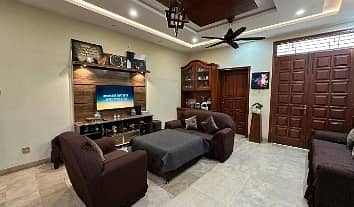 In DHA Phase 3 - Block Z Upper Portion Sized 1 Kanal For rent 2