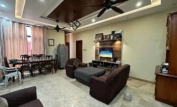 In DHA Phase 3 - Block Z Upper Portion Sized 1 Kanal For rent 3