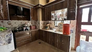 In DHA Phase 3 - Block Z Upper Portion Sized 1 Kanal For rent 6