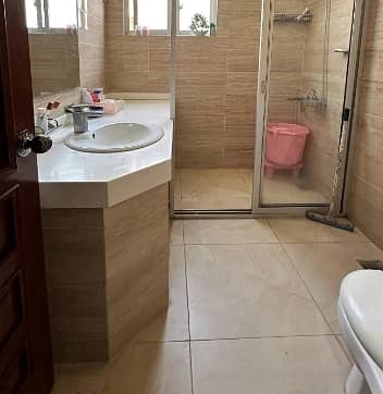 In DHA Phase 3 - Block Z Upper Portion Sized 1 Kanal For rent 14