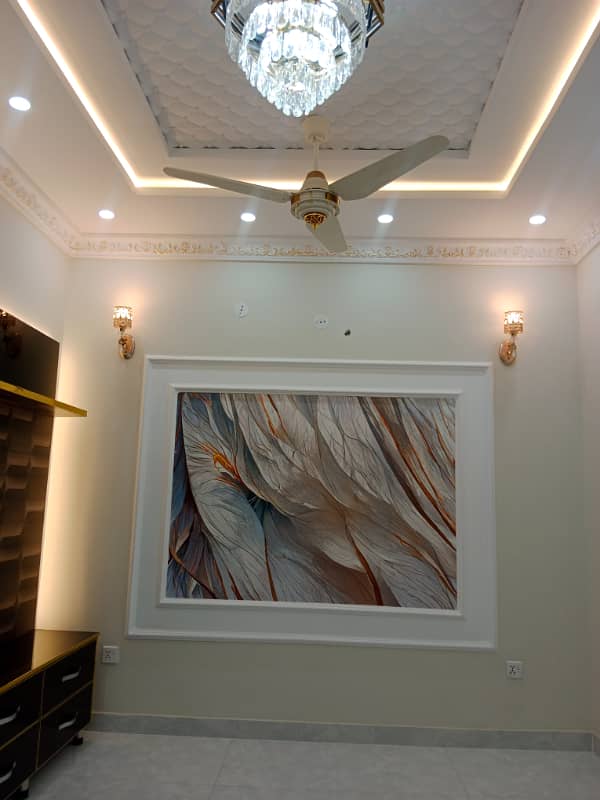 5 MARLA HOUSE FOR RENT IN A BLOCK  DREAM GARDENS  LAHORE. 6
