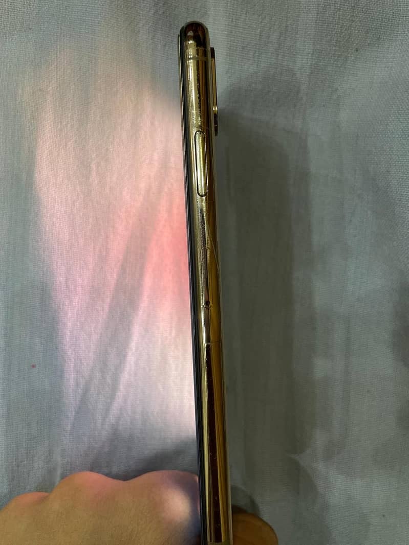 Iphone xs max 64 gb factory unlocked 3