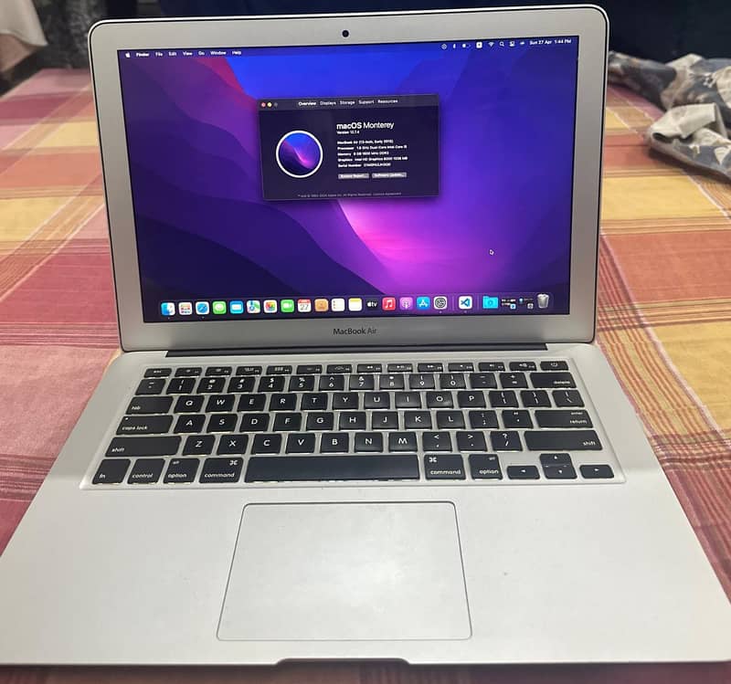 Apple Macbook Air 2015 model | 8/128 Gb | excellent condition 1