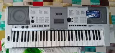 Yamaha PSR E403 KEYBOARD