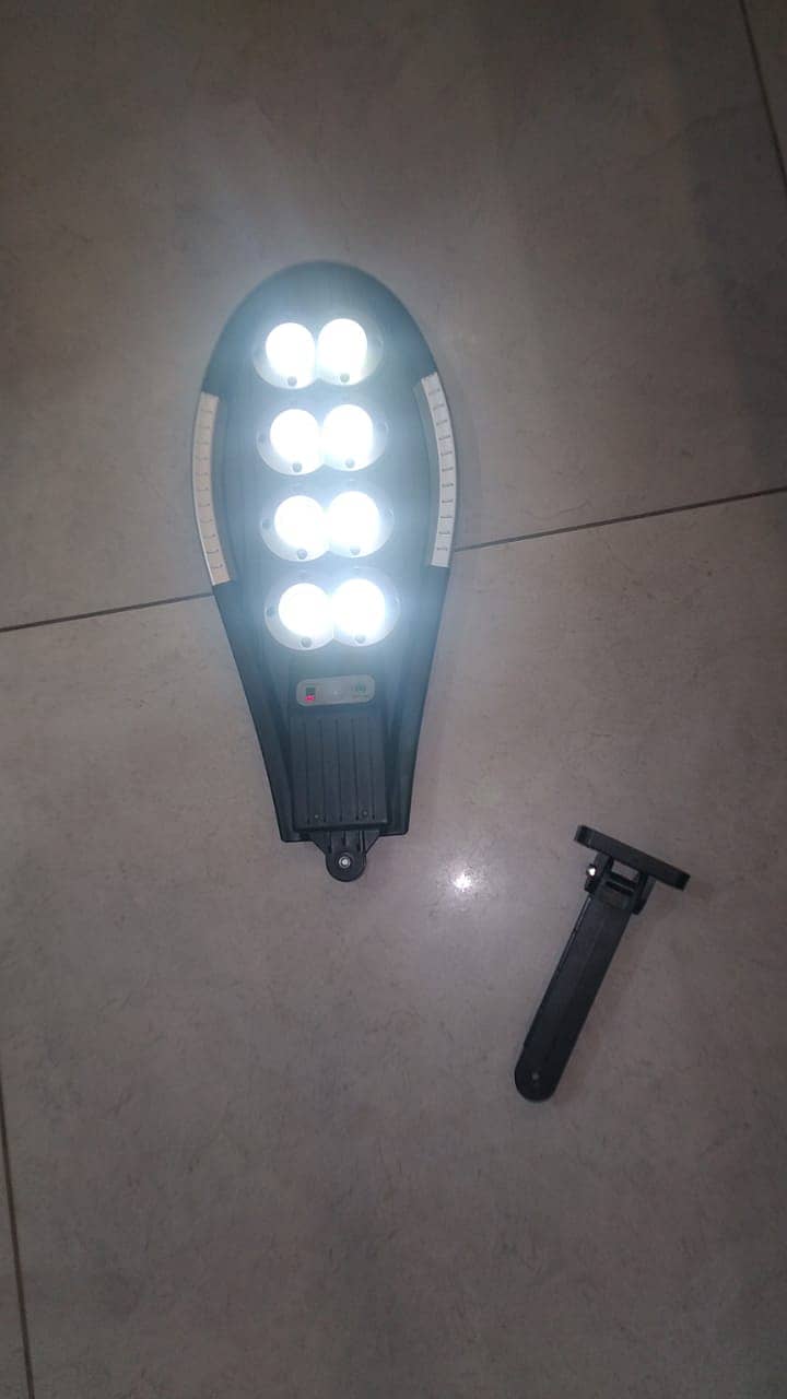 100W Heavy Duty Solar Street Security Light 3 Modes Remote Control 3