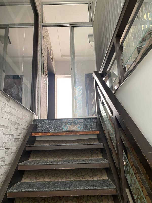 Luxury 1 Kanal Stylish Full House for Rent in Phase 1 6