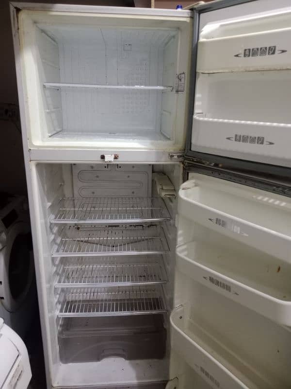 Dawlance frig for sale 6
