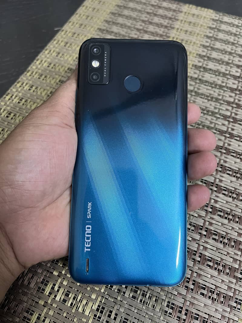 Tecno Spark 6 go, 4/64 3
