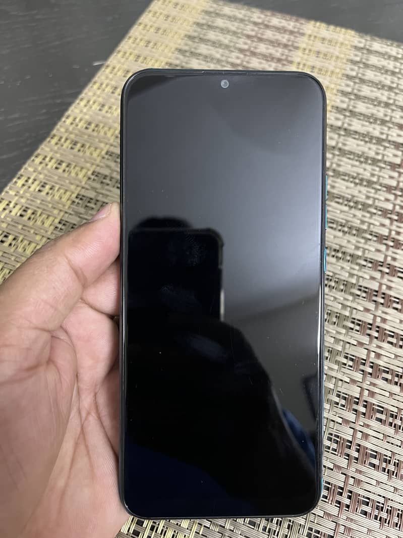 Tecno Spark 6 go, 4/64 8
