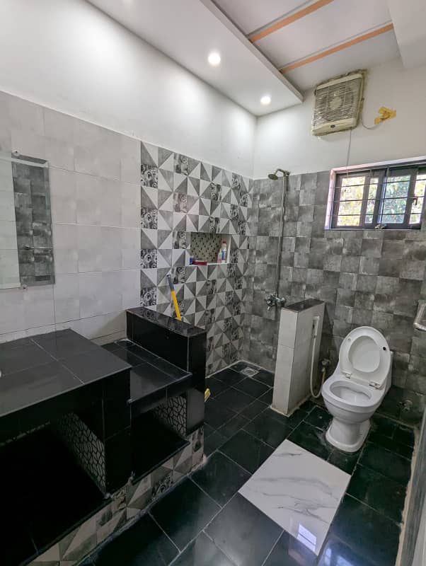 12 Marla Upper Portion Available For Rent Rent In Lake City Sector M-1 4