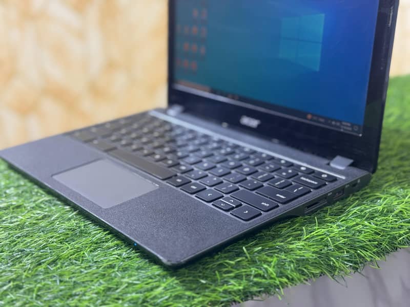 Acer Chrome Book | 4 GB Ram | 128 GB Rom | C740 | W Supported 1
