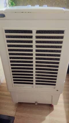 New Air coolar only 2 months used