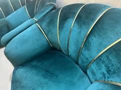 5 seater brand new sofa set for sale  in pure velvet