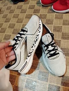 Brooks premium