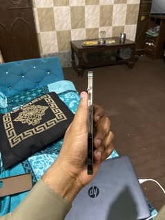 iPhone 13 Pro Max 128gb eSIM non active  battery health 86 with box
