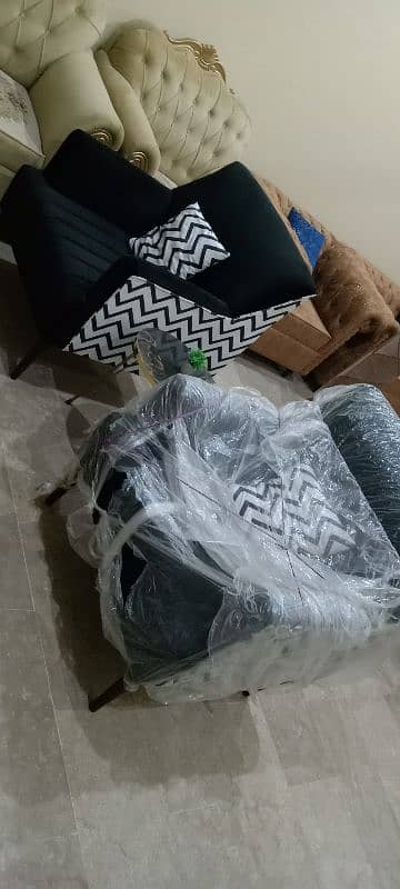 Brand New Bed Room Chairs Set with Puffy
