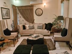 DESIGNER SOFA SET EXCELLENT QUALITY BRAND RENNAISANCE.