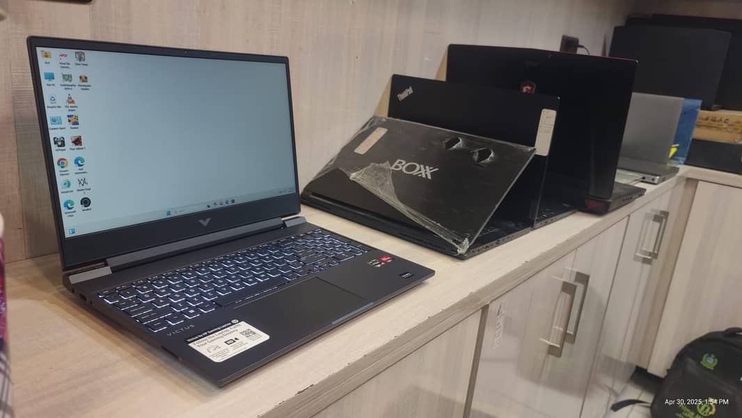 MSI Raider Ge63 - GTX 1060 - Gaming Laptop House 8