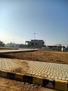 G-13/4 Street No 128 Plot 1 Kanal Proper Corner For Sale