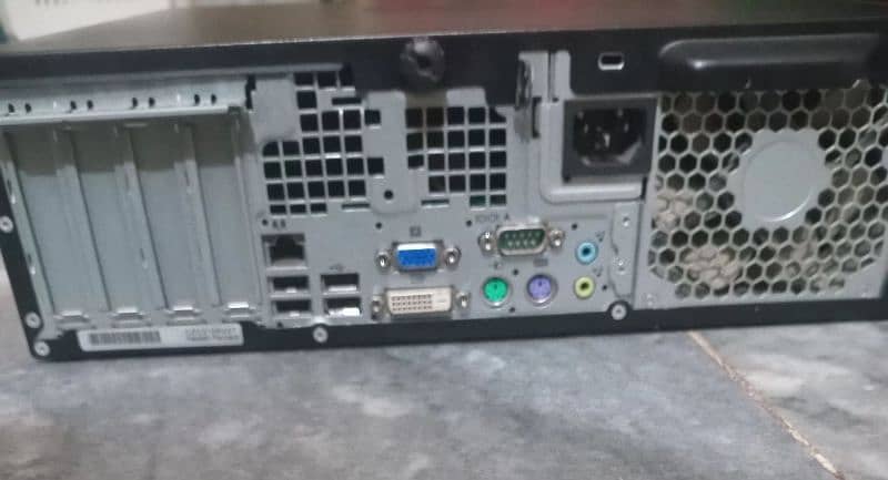 HP Desktop system with LCD-Processor i3-2100 3.10 GHz- 4GB RAM 2