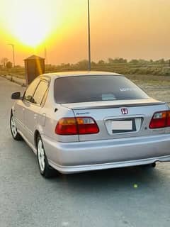 Honda Civic VTi Oriel 2000