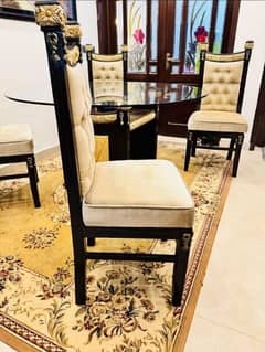 Classical Round Glass Top Dining Set with Turkish Carpet