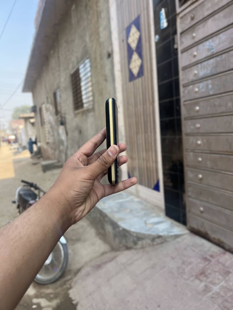Faywa keypad or touch phone read description 0