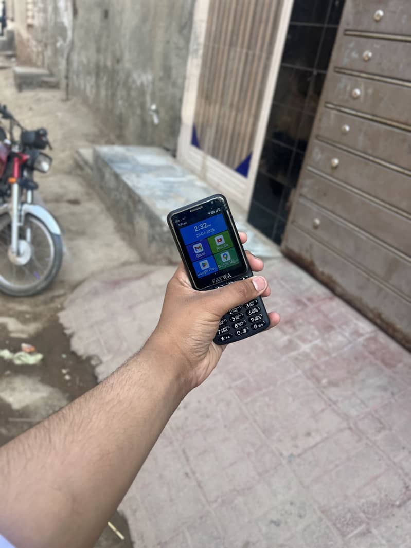 Faywa keypad or touch phone read description 2