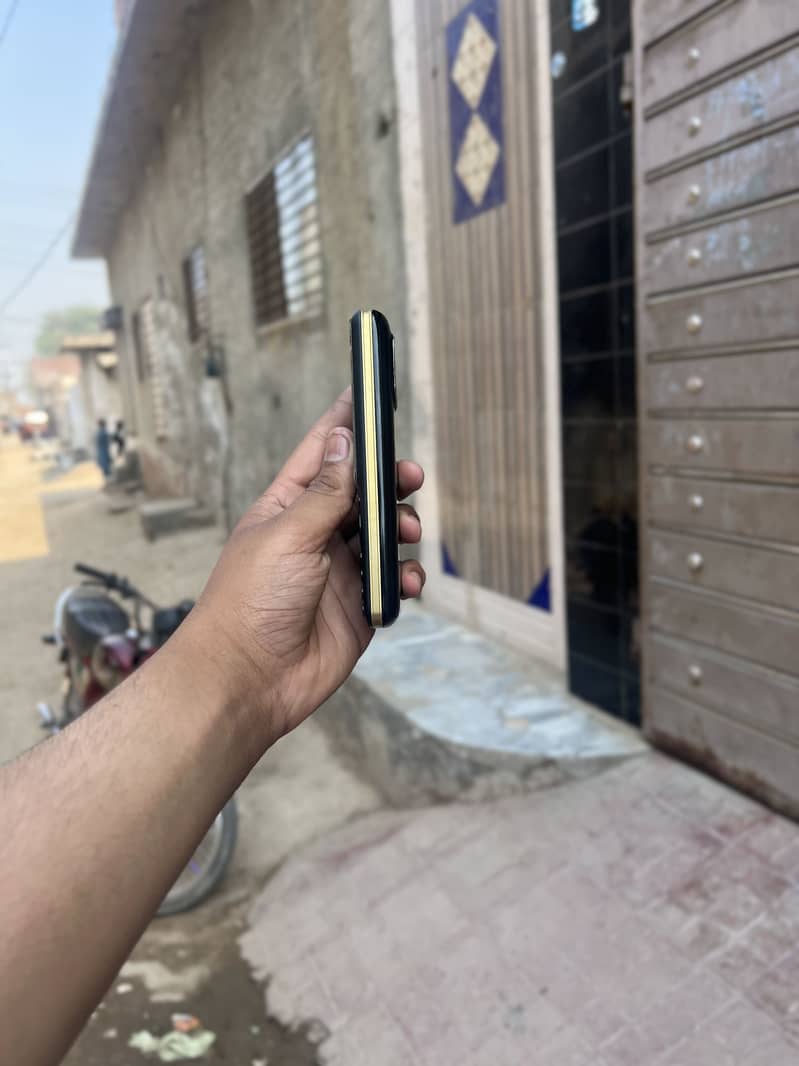 Faywa keypad or touch phone read description 6
