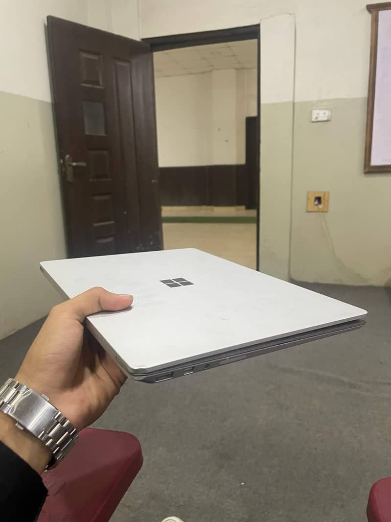 Microsoft Laptop Core i7 16gb ram 1