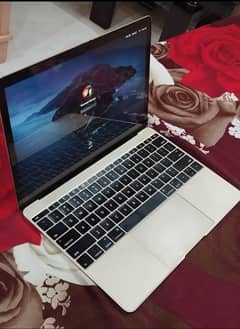 MacBook