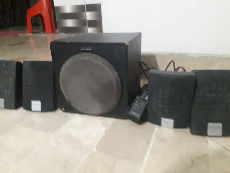 Creative 4.1 USA sound system Bluetooth 6