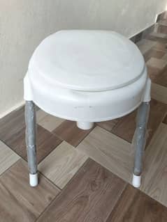 Commode.